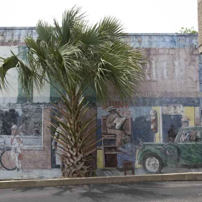 Mural and palm tree in Gulf Shores, Alabama